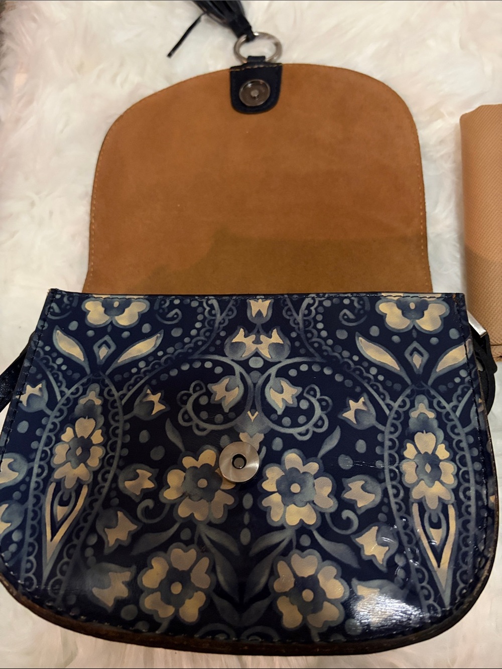 Patricia Nash Blue Floral Purse - Picture 7 of 13